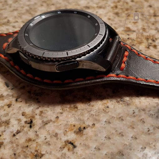 Skórzany pasek do smartwatch pomarańczowa nić bok